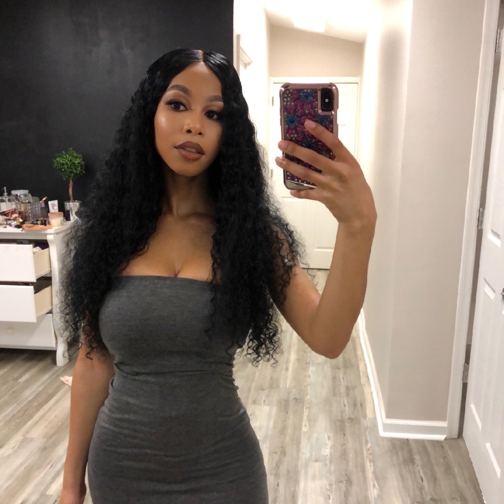 Meet your Posher, Larae